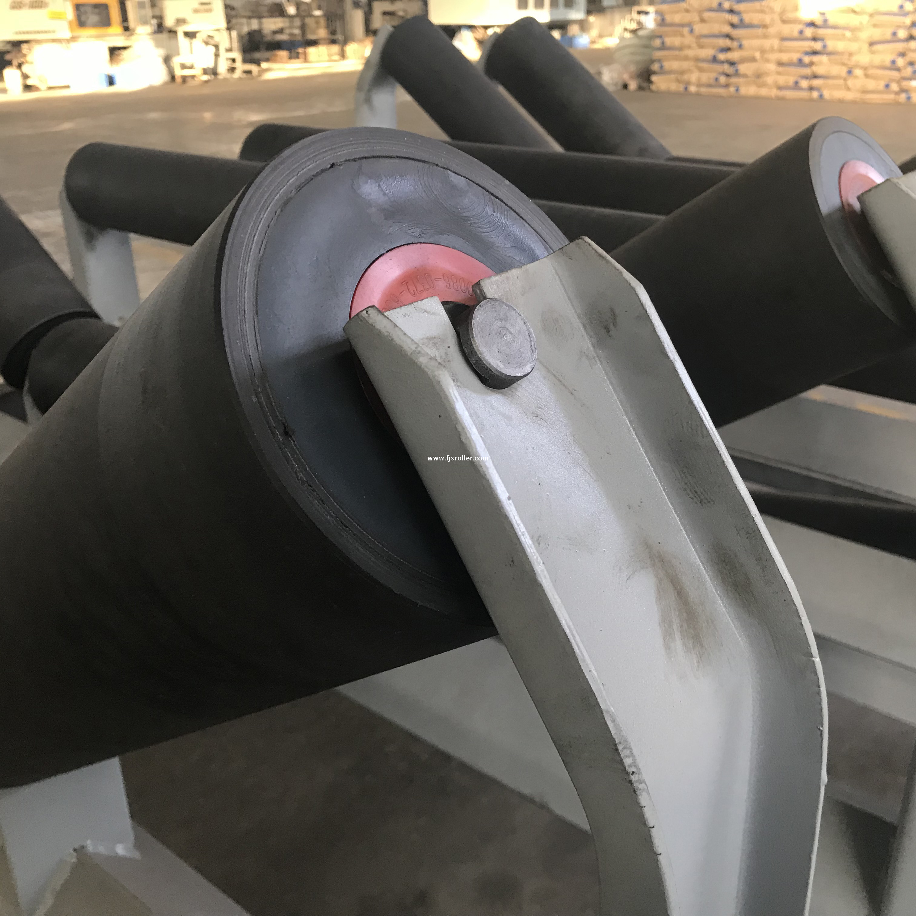 Conveyor idler and red,black, green roller color belt conveyor rollers
